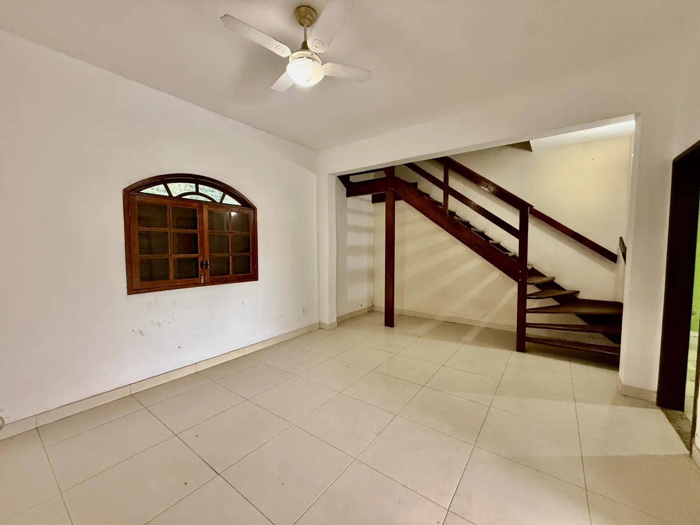 Casa Duplex com 4 Quartos, Piscina e Chal&eacute; em Condom&iacute;nio Fechado &mdash; Guapimirim/RJ  Guapimirim - 