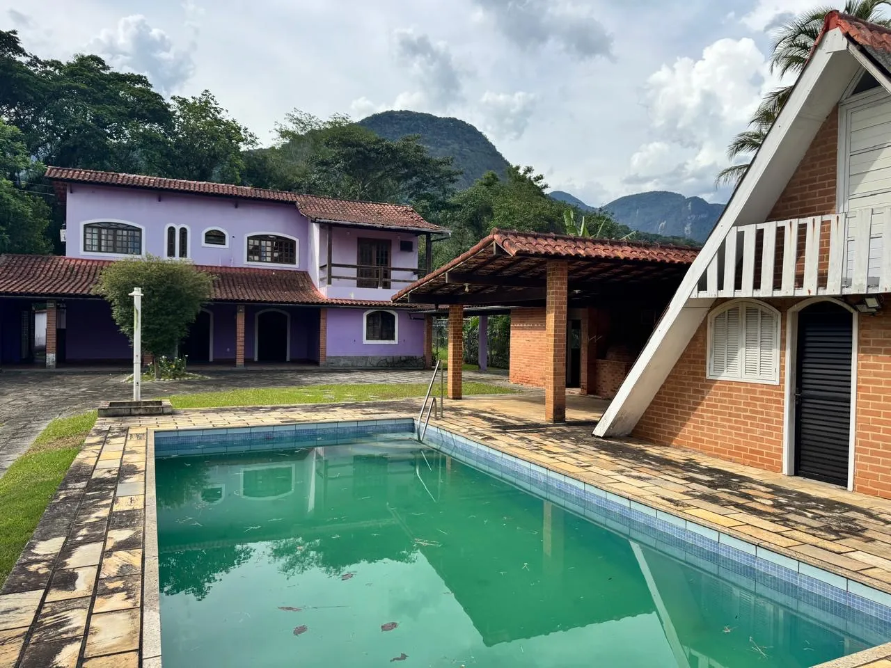 Casa Duplex com 4 Quartos, Piscina e Chal&eacute; em Condom&iacute;nio Fechado &mdash; Guapimirim/RJ  Guapimirim - 
