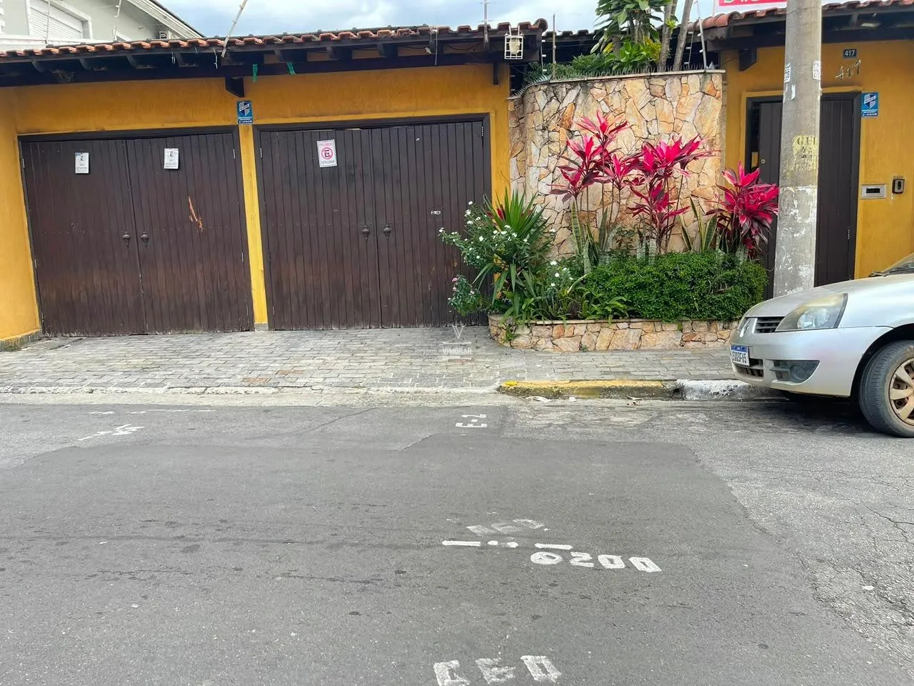 Casa t&eacute;rrea 4 su&iacute;tes + 6 vagas de garagem  Guarulhos - 