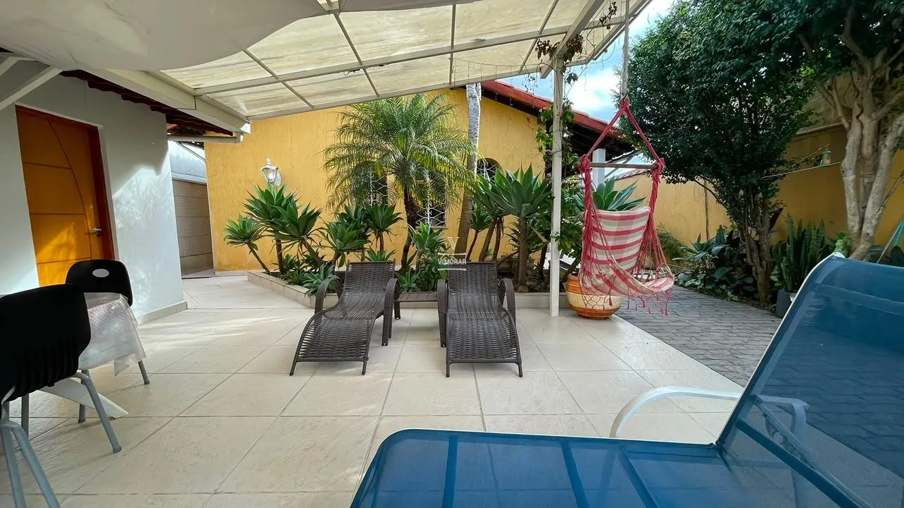 Casa t&eacute;rrea 4 su&iacute;tes + 6 vagas de garagem  Guarulhos - 