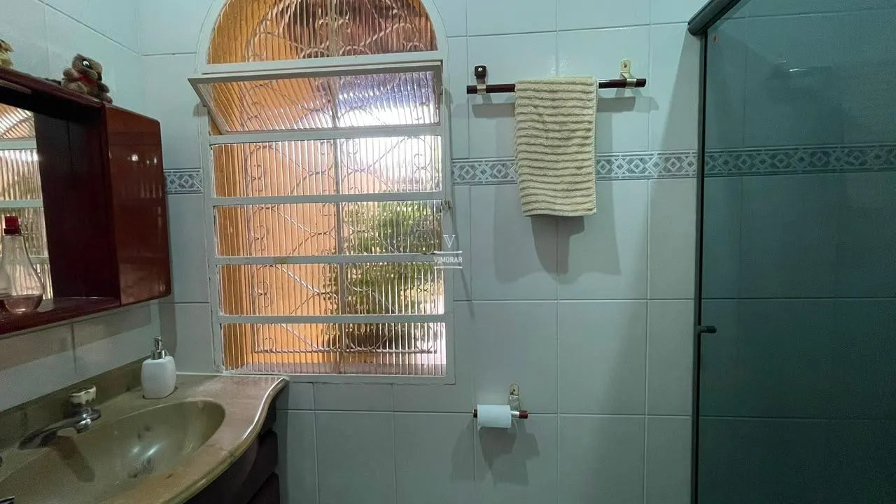 Casa t&eacute;rrea 4 su&iacute;tes + 6 vagas de garagem  Guarulhos - 