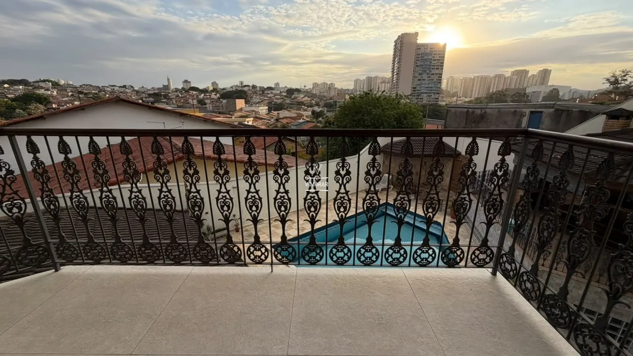 Sobrado 6 dormit&oacute;rios sendo 3 su&iacute;tes + &aacute;rea gourmet com piscina  Guarulhos - 