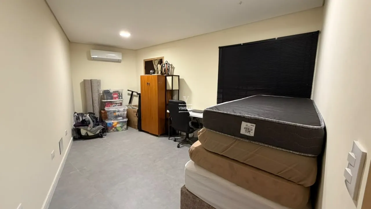 Sobrado 6 dormit&oacute;rios sendo 3 su&iacute;tes + &aacute;rea gourmet com piscina  Guarulhos - 