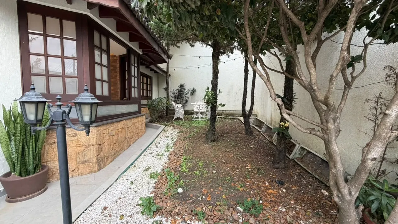 Sobrado 6 dormit&oacute;rios sendo 3 su&iacute;tes + &aacute;rea gourmet com piscina  Guarulhos - 