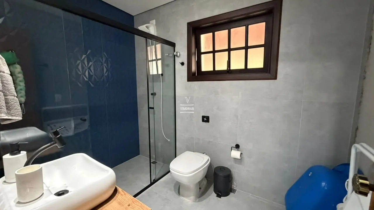 Sobrado 6 dormit&oacute;rios sendo 3 su&iacute;tes + &aacute;rea gourmet com piscina  Guarulhos - 