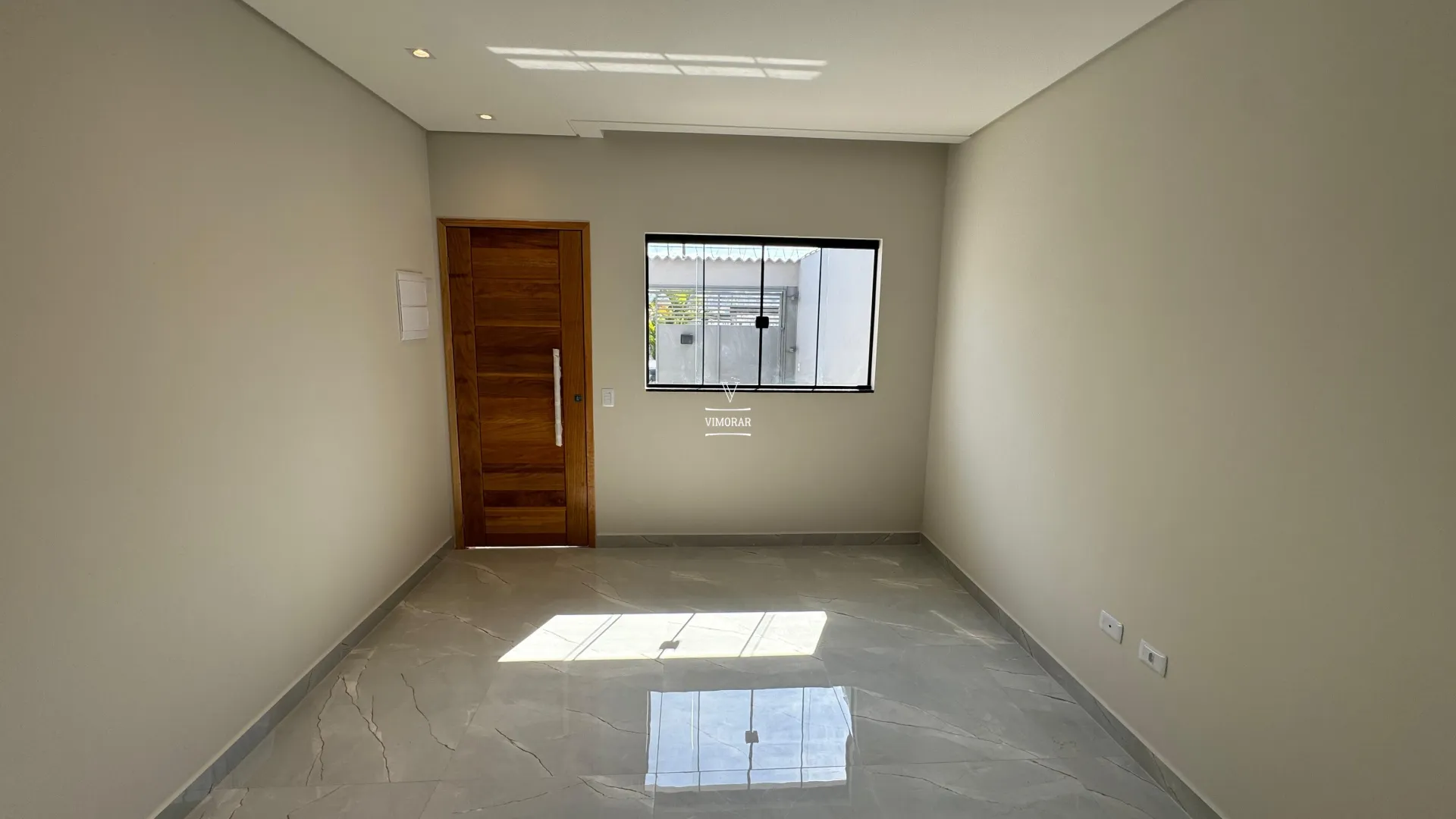 Sobrado 3 dormit&oacute;rios + 1 vaga de garagem  Itaquaquecetuba - 