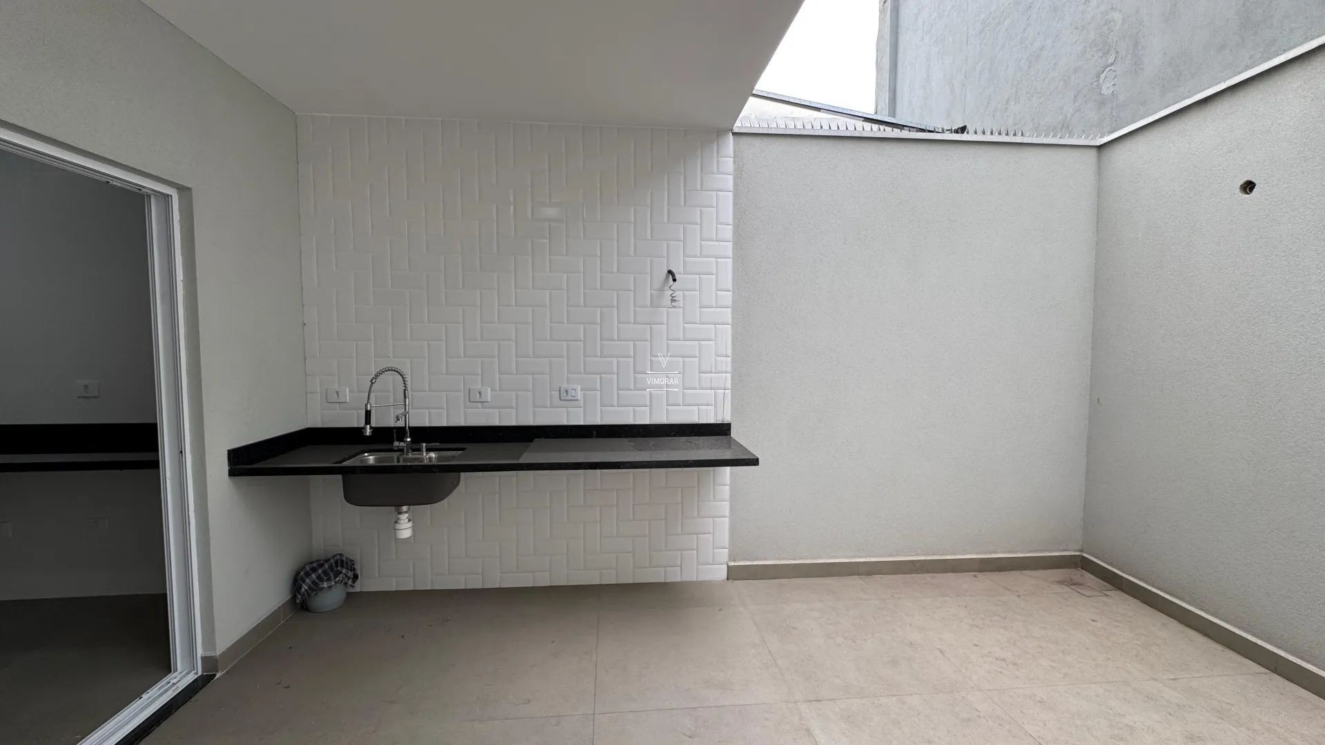 Sobrado 3 su&iacute;tes + 2 vagas de garagem  São Paulo - 