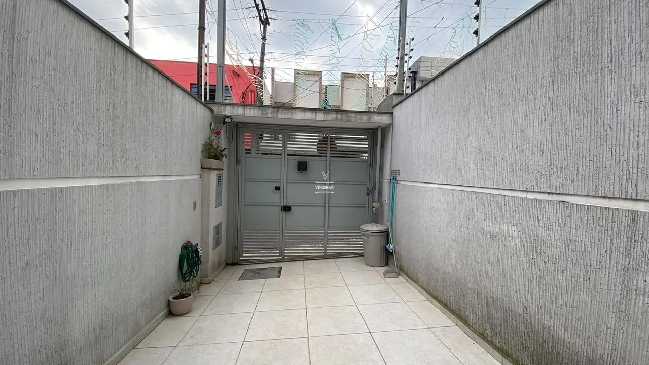 Sobrado 3 dormit&oacute;rios sendo 1 su&iacute;te + 2 vagas de garagem  São Paulo - 