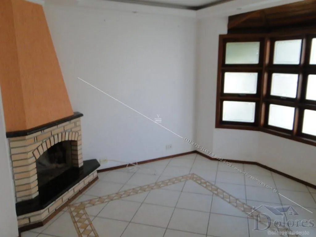 Casa em condom&iacute;nio fechado 3 dormit&oacute;rios sendo 1 su&iacute;te + 3 vagas de garagem  Mogi das Cruzes - 