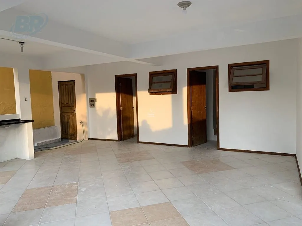 Casa em condom&iacute;nio fechado 3 dormit&oacute;rios sendo 1 su&iacute;te + 3 vagas de garagem  Mogi das Cruzes - 