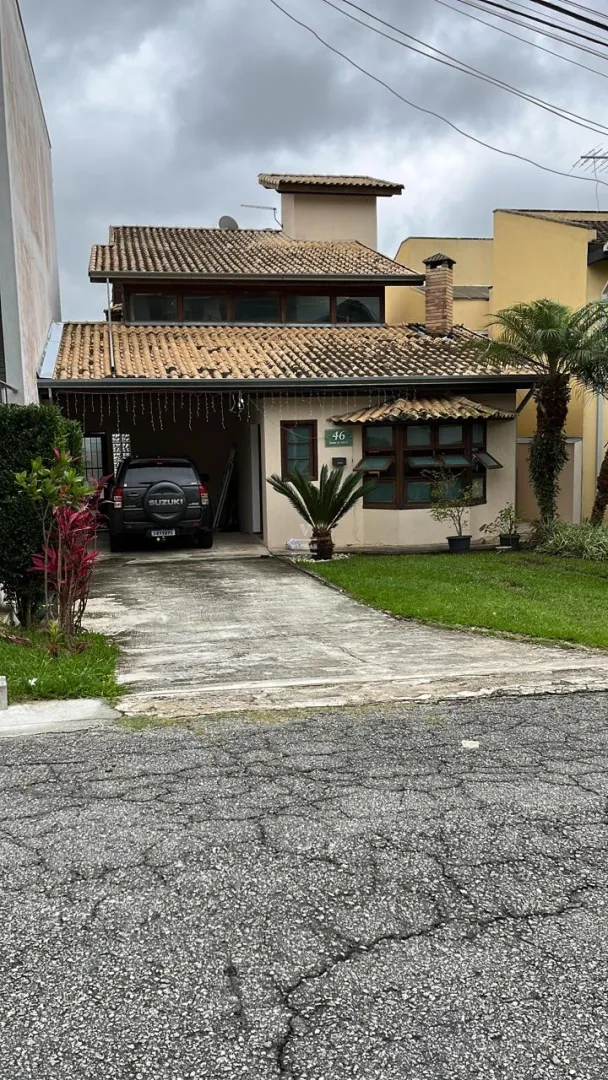 Casa em condom&iacute;nio fechado 3 dormit&oacute;rios sendo 1 su&iacute;te + 3 vagas de garagem  Mogi das Cruzes - 