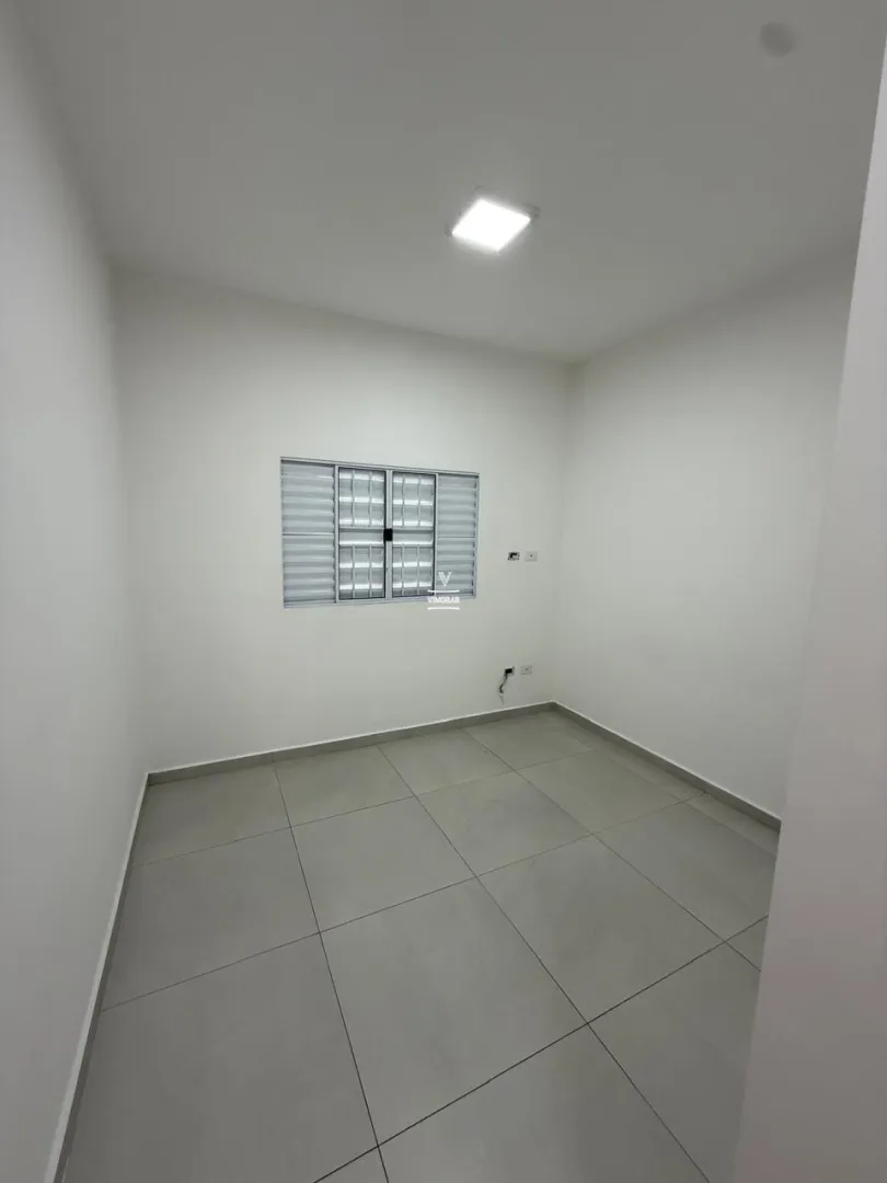 Casa t&eacute;rrea 3 dormit&oacute;rios sendo 1 su&iacute;te + 2 vagas de garagem  Arujá - 