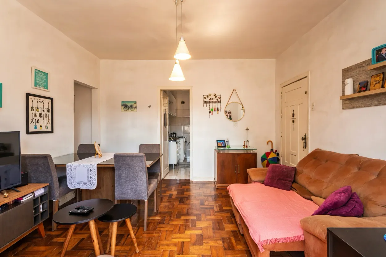 R$ 409.000 - &Oacute;TIMO APARTAMENTO - DE FRENTE - SACADA - 80M2 - 2 DORM - 2 BANHEIROS  Porto Alegre - 
