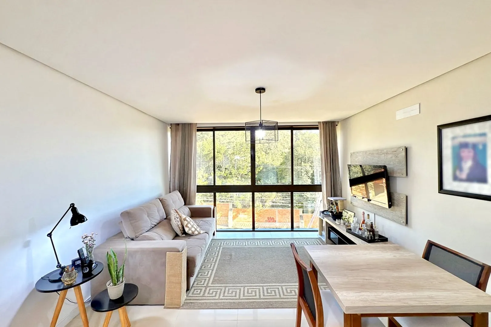 R$ 375.000 - BELO APARTAMENTO - 46M2 - 1 DORM - CHURRASQUEIRA - VISTA - 1 VAGA  Porto Alegre - 