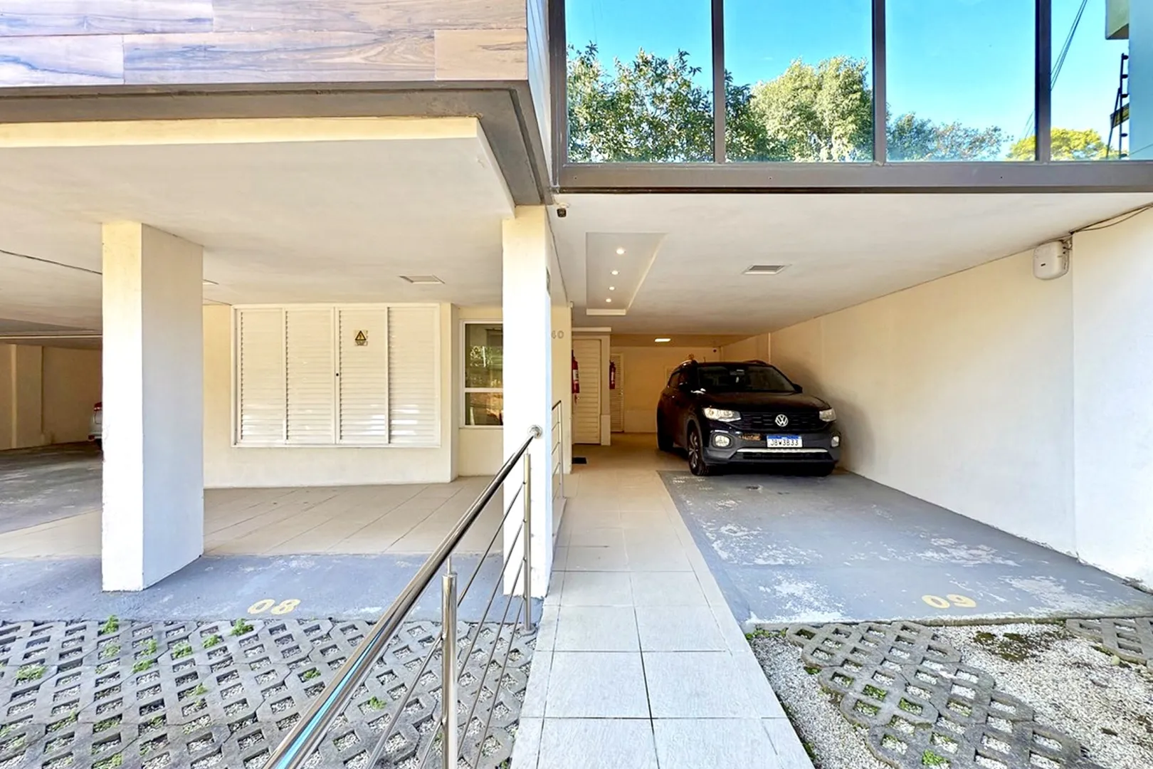 R$ 375.000 - BELO APARTAMENTO - 46M2 - 1 DORM - CHURRASQUEIRA - VISTA - 1 VAGA  Porto Alegre - 