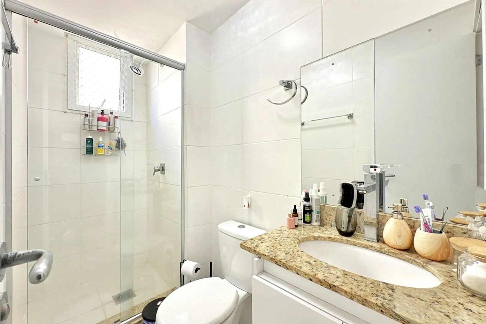 R$ 375.000 - BELO APARTAMENTO - 46M2 - 1 DORM - CHURRASQUEIRA - VISTA - 1 VAGA  Porto Alegre - 