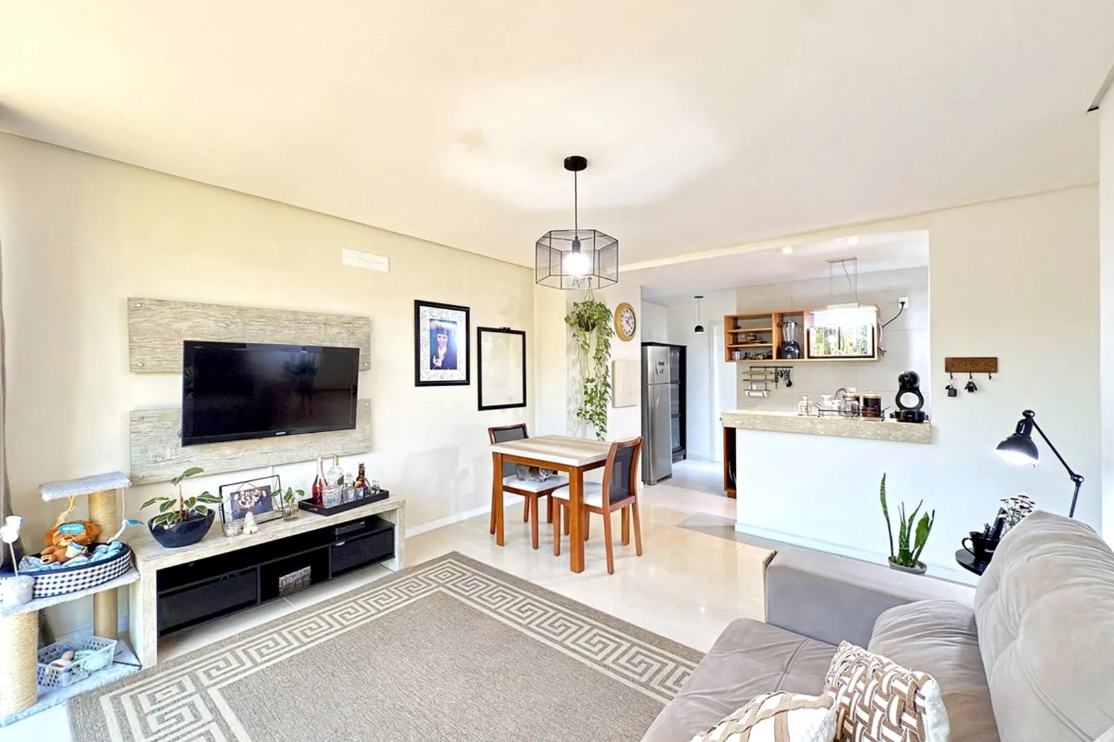 R$ 375.000 - BELO APARTAMENTO - 46M2 - 1 DORM - CHURRASQUEIRA - VISTA - 1 VAGA  Porto Alegre - 