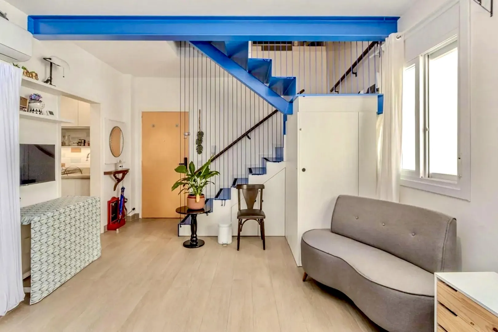 R$ 598.000 - LOFT DUPLEX - 142m2 - 1 DORM - TERRA&Ccedil;O - REFORMADA - VISTA  Porto Alegre - 