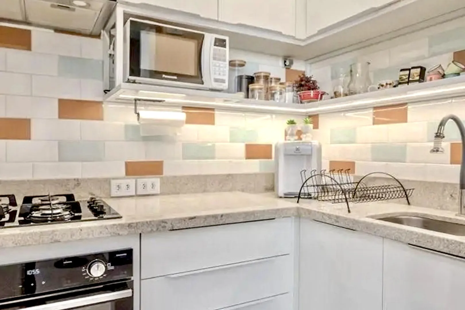 R$ 598.000 - LOFT DUPLEX - 142m2 - 1 DORM - TERRA&Ccedil;O - REFORMADA - VISTA  Porto Alegre - 