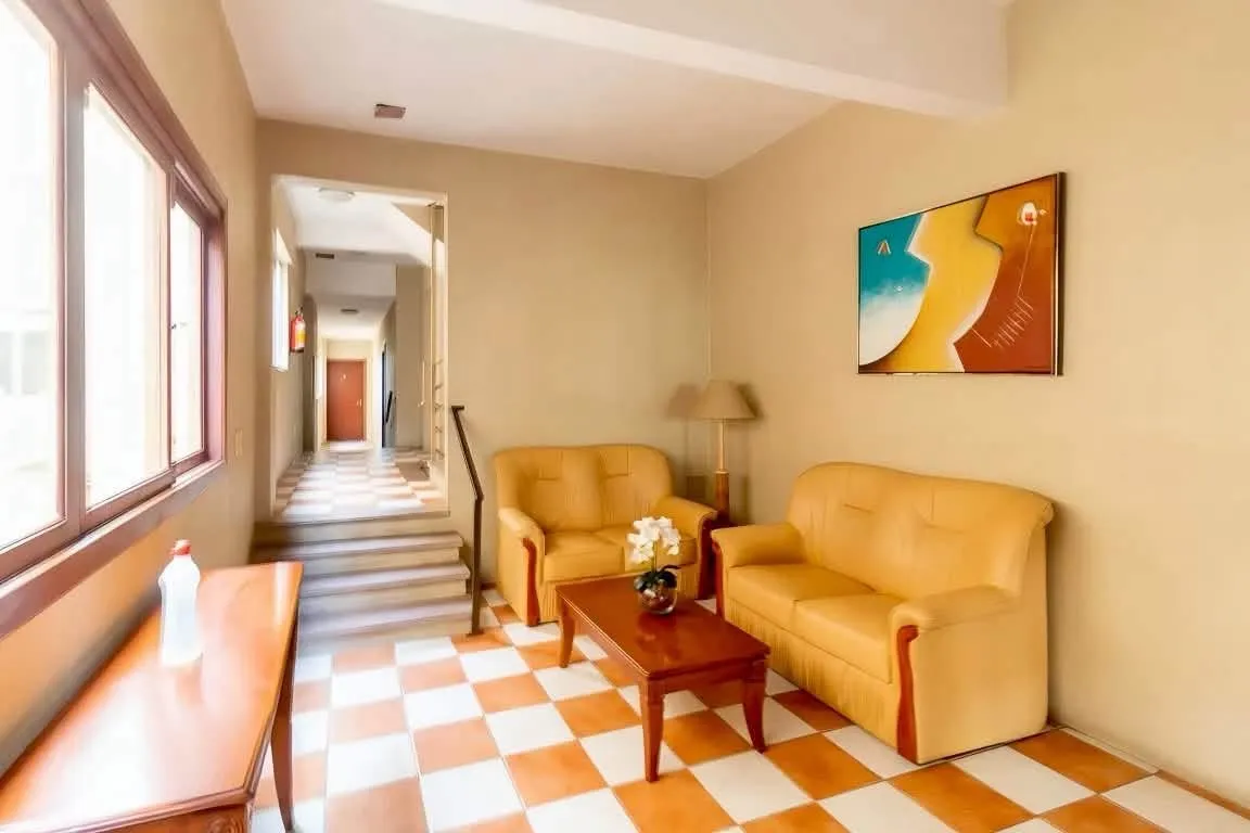 R$ 360.000 - BELO APARTAMENTO - 69M2 - 2 DORM - SACADA - 1 VAGA  Porto Alegre - 