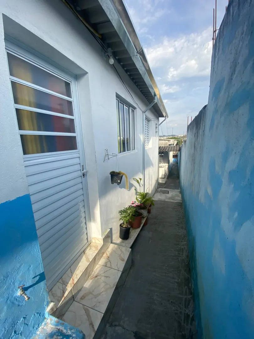 Conjunto de 4 casas 1 Sal&atilde;o comercial - Vila Cecilia  Mogi das Cruzes - 