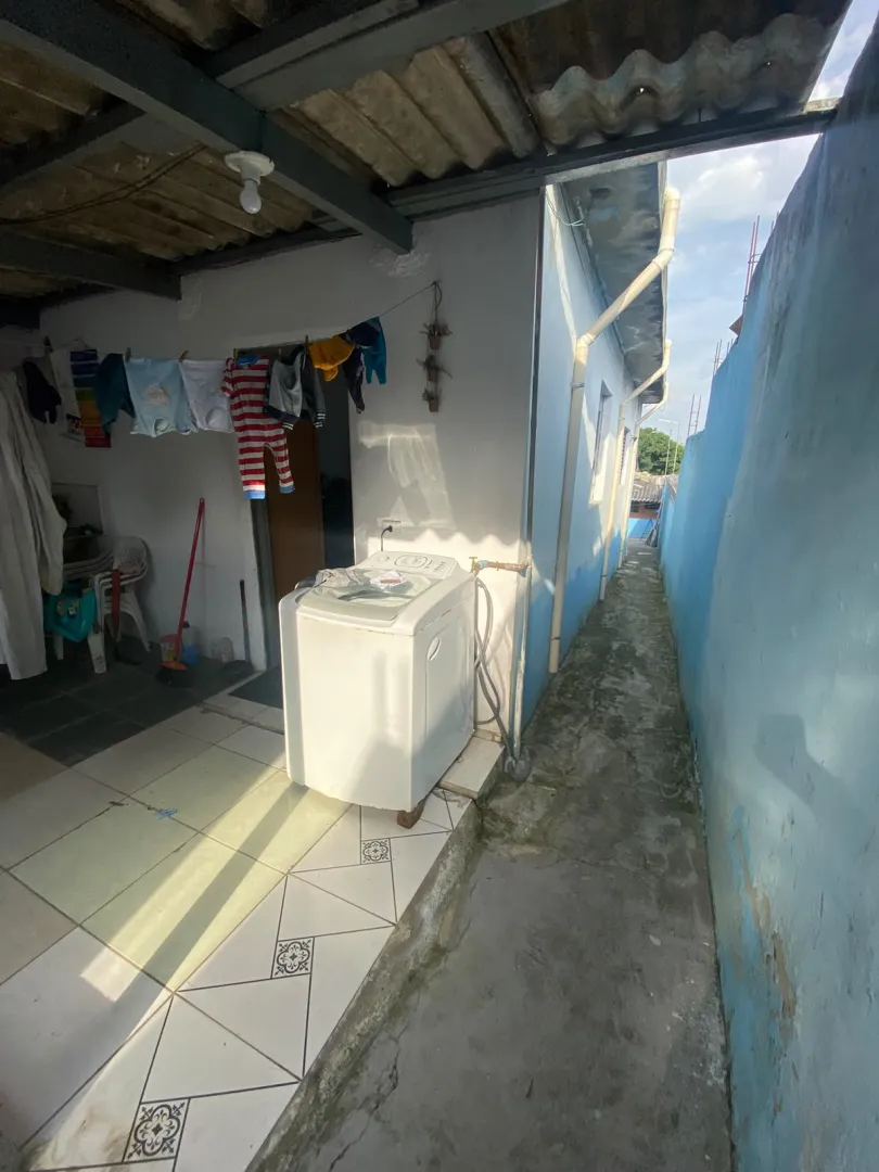 Conjunto de 4 casas 1 Sal&atilde;o comercial - Vila Cecilia  Mogi das Cruzes - 