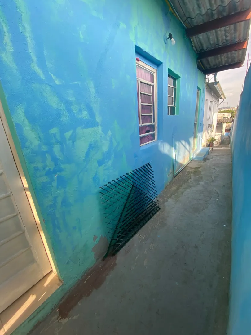 Conjunto de 4 casas 1 Sal&atilde;o comercial - Vila Cecilia  Mogi das Cruzes - 