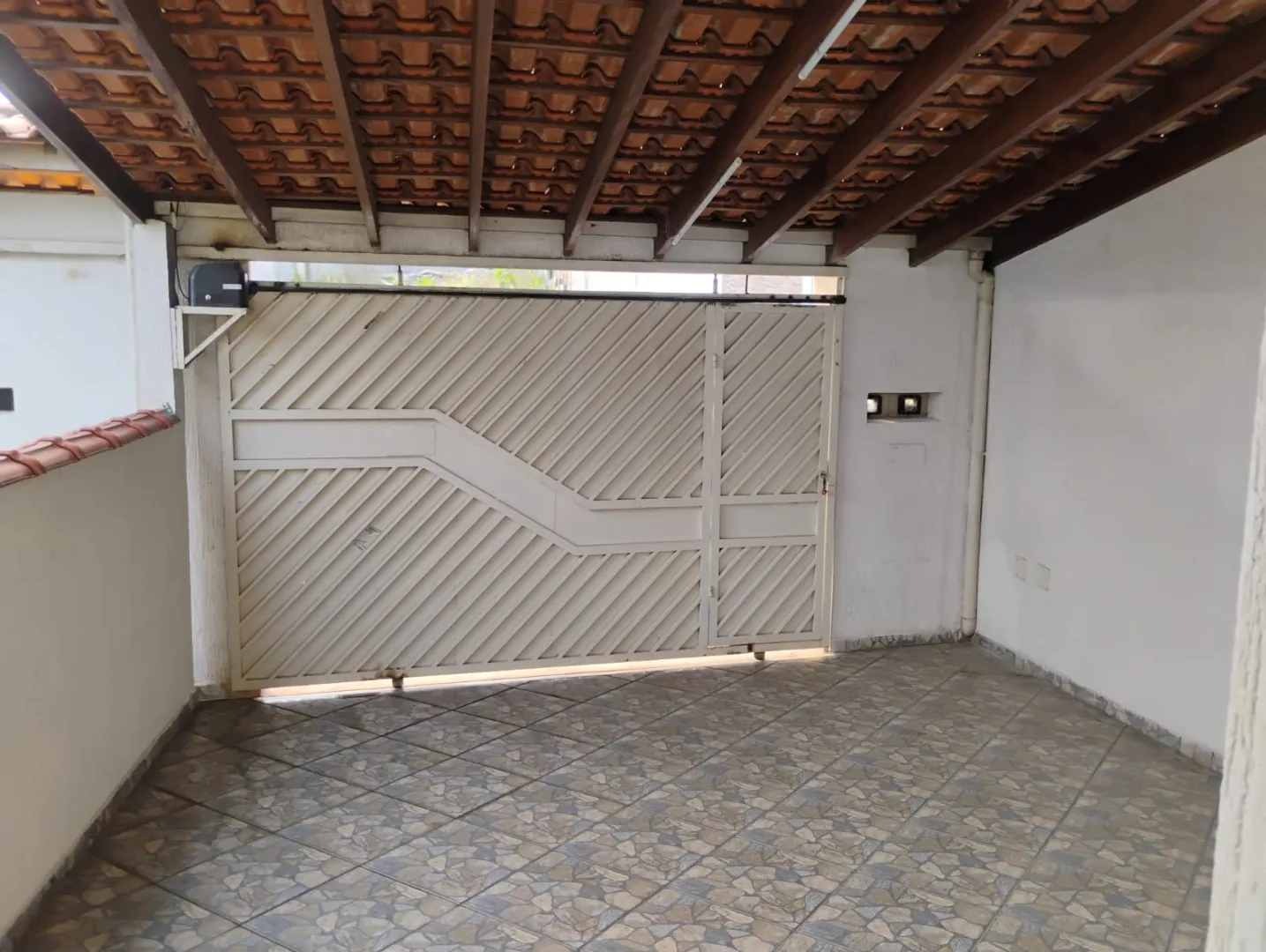 Casa 1 dormit&oacute;rio - Vila Brasileira  Mogi das Cruzes - 