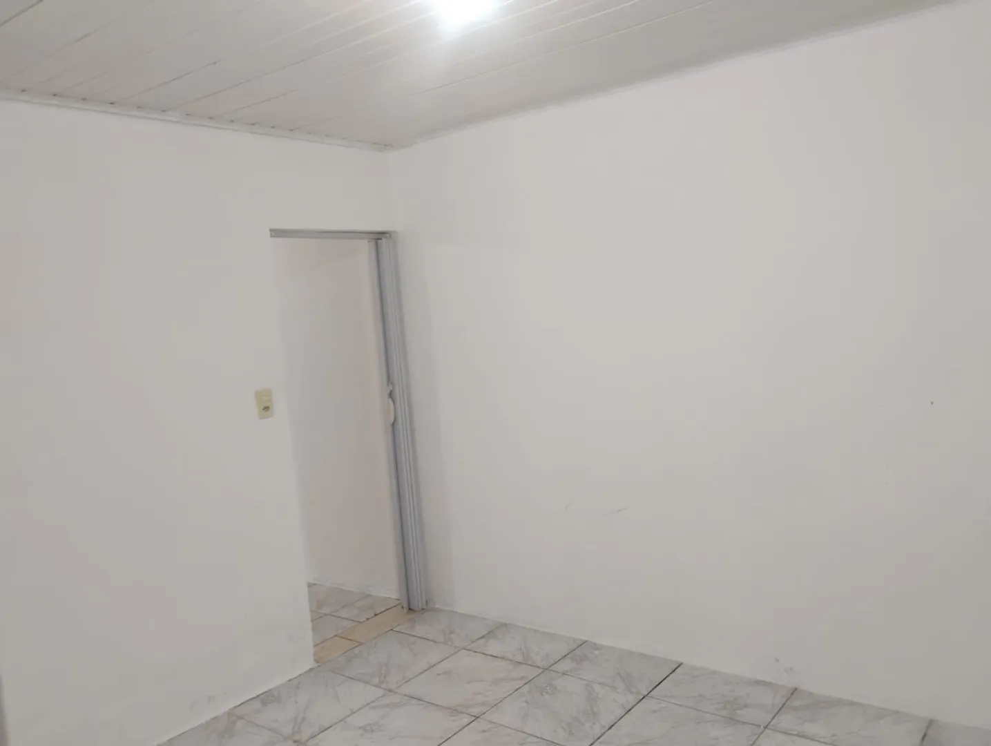 Casa 1 Dormit&oacute;rio - Vila Lav&iacute;nia  Mogi das Cruzes - 