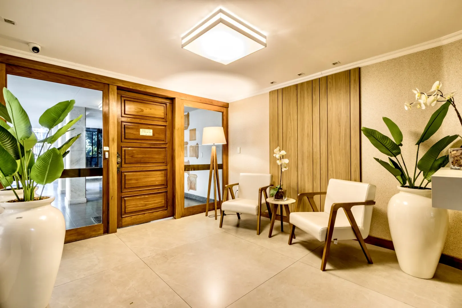 R$ 490.000 - LINDO APARTAMENTO - 66M2 - 2 DORM - REFORMADO - MUITO SOL - VISTA  Porto Alegre - 