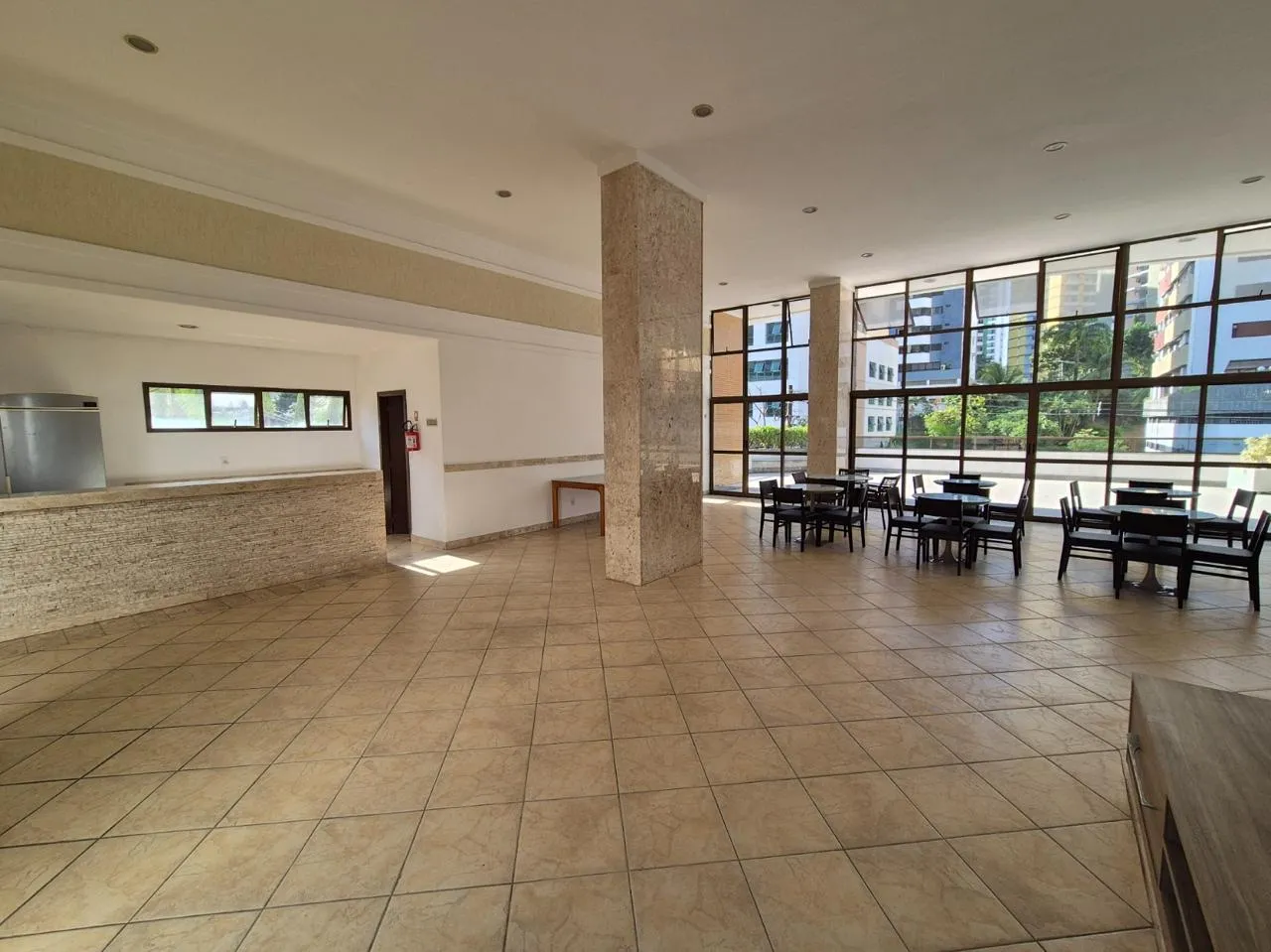 APARTAMENTO ALTO PADR&Atilde;O 4 QUARTOS 3 SU&Iacute;TES VARANDA PISCINA ACADEMIA &Agrave; VENDA NA PITUBA!  Salvador - 