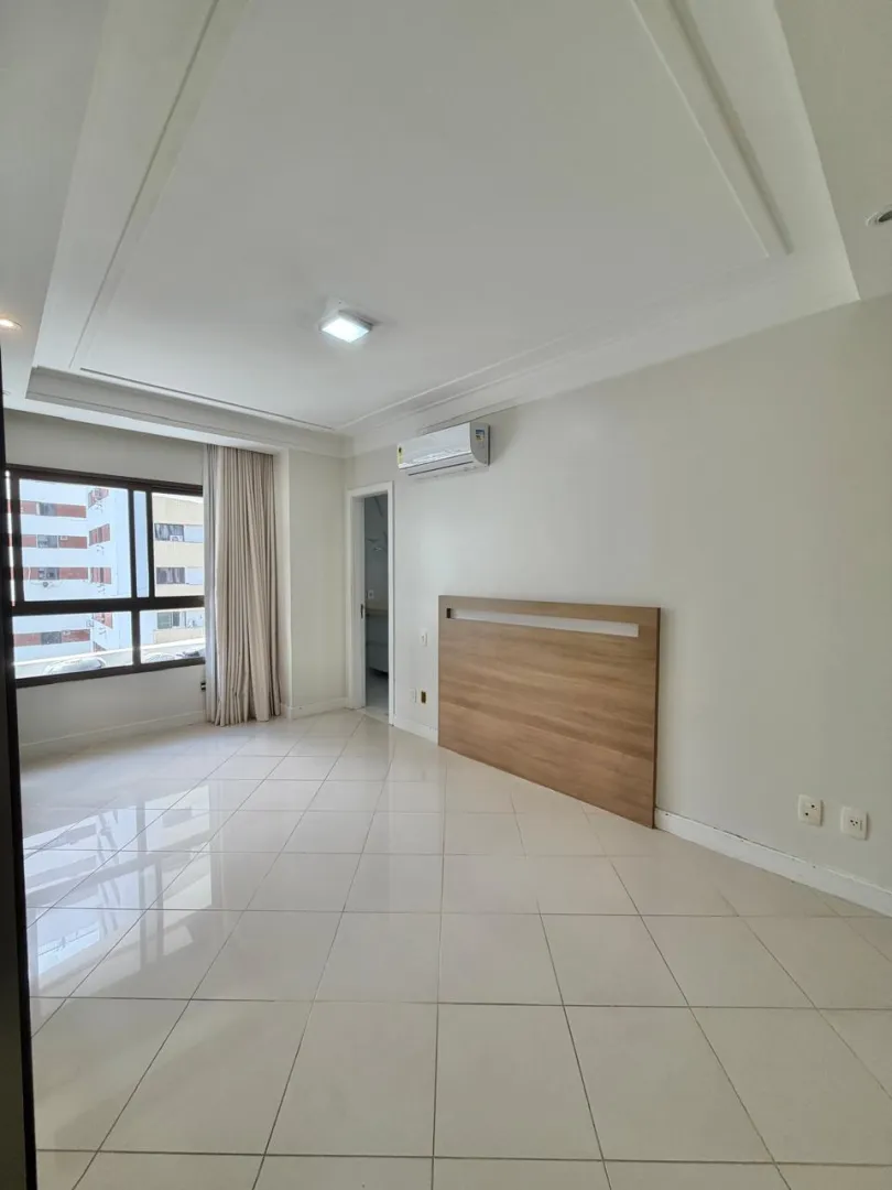 APARTAMENTO ALTO PADR&Atilde;O 4 QUARTOS 3 SU&Iacute;TES VARANDA PISCINA ACADEMIA &Agrave; VENDA NA PITUBA!  Salvador - 