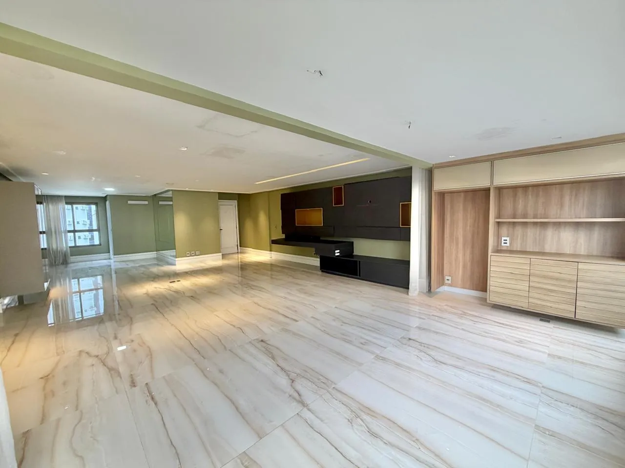 APARTAMENTO ALTO PADR&Atilde;O 4 QUARTOS 3 SU&Iacute;TES VARANDA PISCINA ACADEMIA &Agrave; VENDA NA PITUBA!  Salvador - 