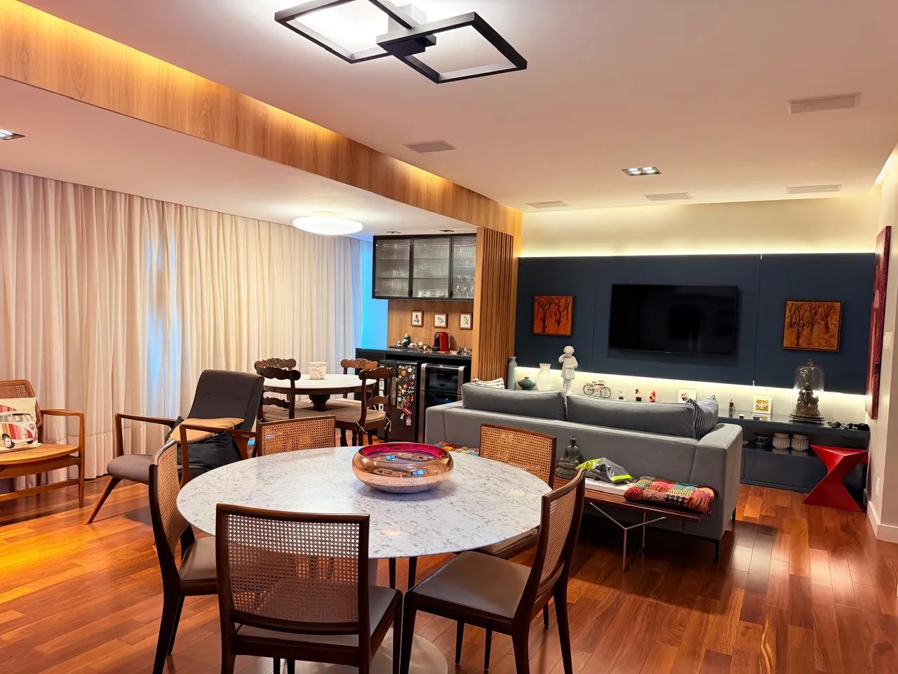 APARTAMENTO 3 QUARTOS SU&Iacute;TE VARANDA DEPEND&Ecirc;NCIA 2 GARAGENS PISCINA ACADEMIA &Agrave; VENDA GRA&Ccedil;A!  Salvador - 