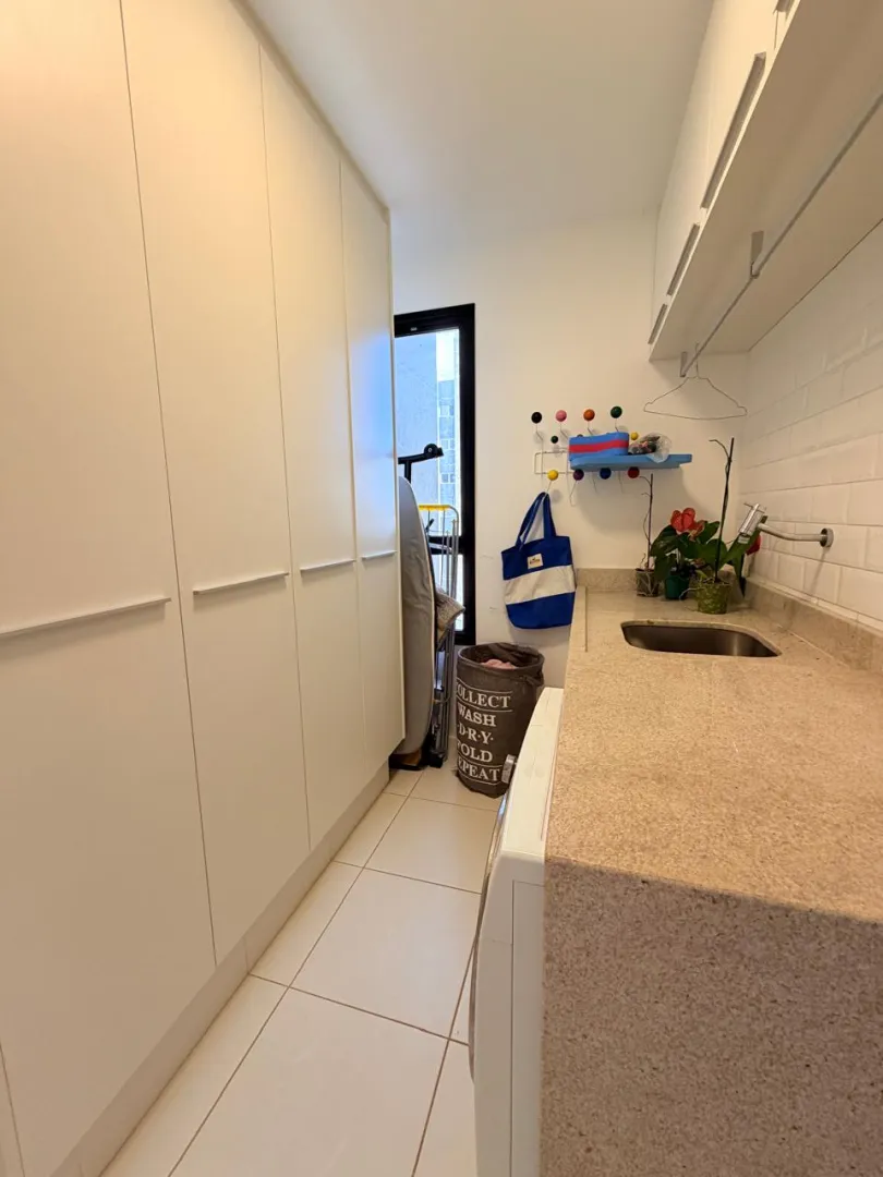 APARTAMENTO 3 QUARTOS SU&Iacute;TE VARANDA DEPEND&Ecirc;NCIA 2 GARAGENS PISCINA ACADEMIA &Agrave; VENDA GRA&Ccedil;A!  Salvador - 