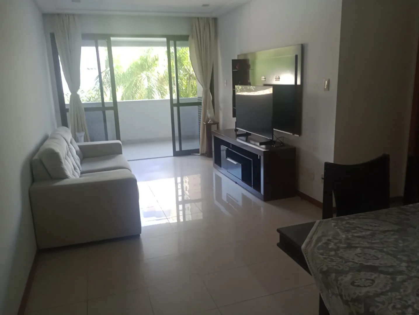 APARTAMENTO 3 QUARTOS 2 SU&Iacute;TES VARANDA PISCINA ACADEMIA QUADRA 2 GARAGENS PITUBA!  Salvador - 