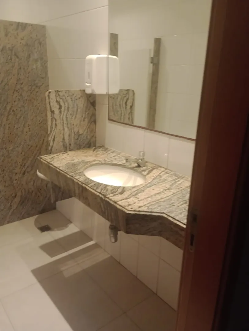 APARTAMENTO 3 QUARTOS 2 SU&Iacute;TES VARANDA PISCINA ACADEMIA QUADRA 2 GARAGENS PITUBA!  Salvador - 