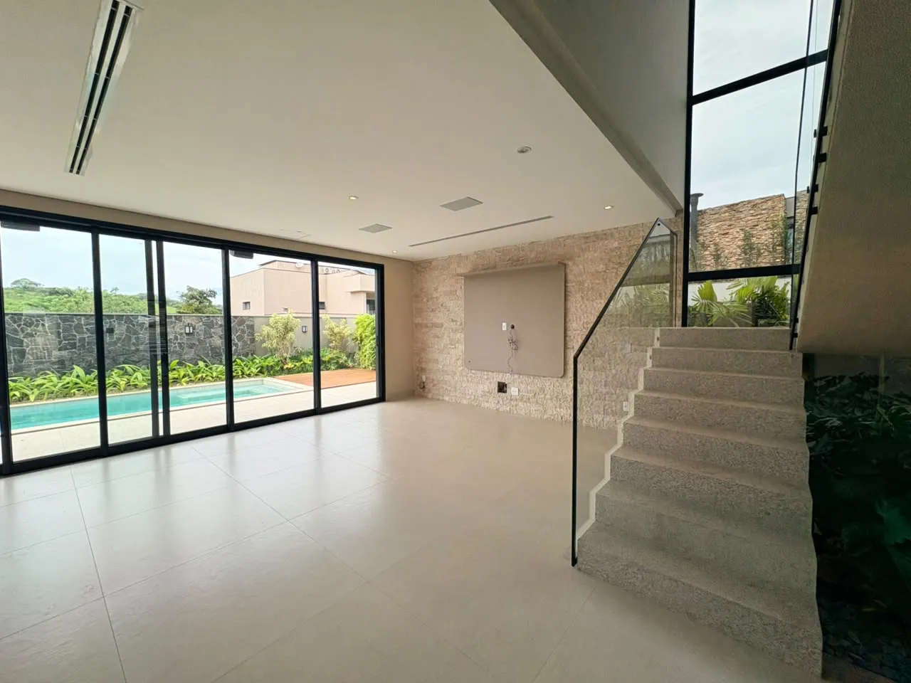 Casa &agrave; Venda Condom&iacute;nio Alphaville 1, 4 Su&iacute;tes, 420m&sup2;, Ribeir&atilde;o Preto/SP  Ribeirão Preto - 