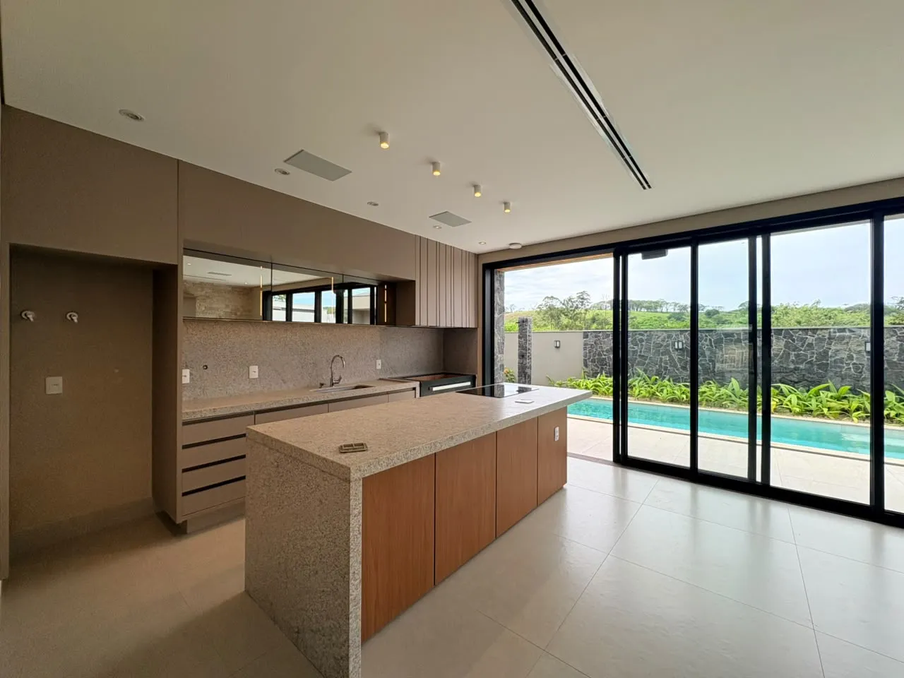 Casa &agrave; Venda Condom&iacute;nio Alphaville 1, 4 Su&iacute;tes, 420m&sup2;, Ribeir&atilde;o Preto/SP  Ribeirão Preto - 