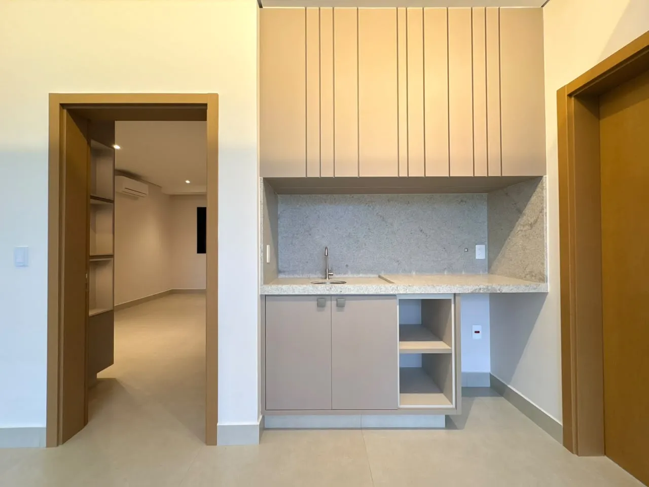 Casa &agrave; Venda Condom&iacute;nio Alphaville 1, 4 Su&iacute;tes, 420m&sup2;, Ribeir&atilde;o Preto/SP  Ribeirão Preto - 