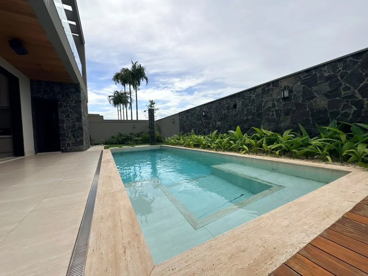Casa &agrave; Venda Condom&iacute;nio Alphaville 1, 4 Su&iacute;tes, 420m&sup2;, Ribeir&atilde;o Preto/SP  Ribeirão Preto - 