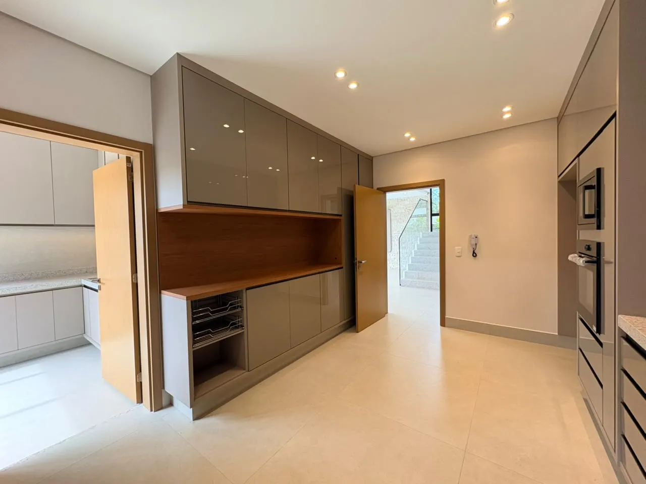 Casa &agrave; Venda Condom&iacute;nio Alphaville 1, 4 Su&iacute;tes, 420m&sup2;, Ribeir&atilde;o Preto/SP  Ribeirão Preto - 