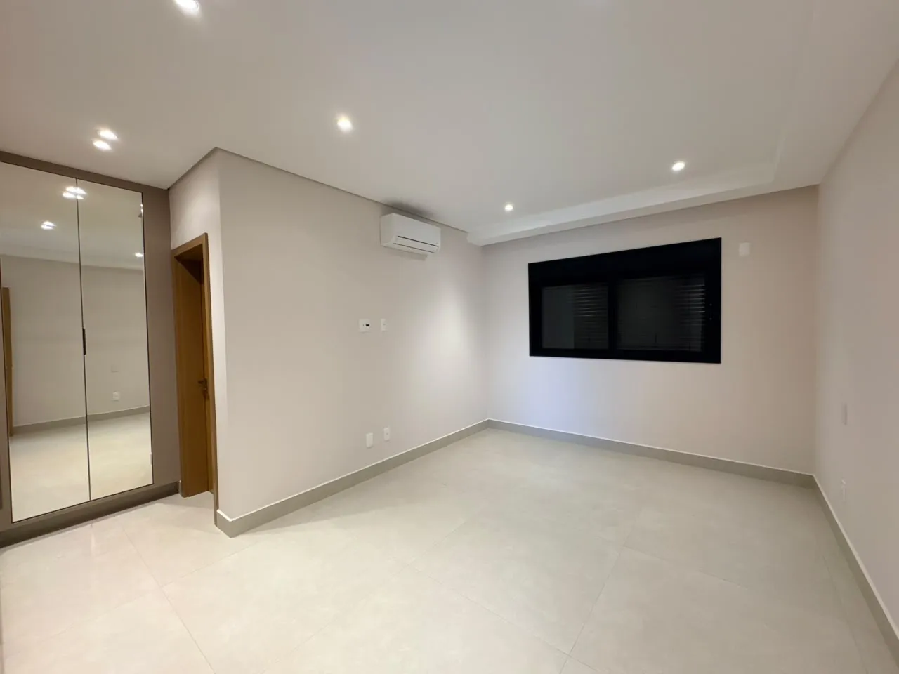 Casa &agrave; Venda Condom&iacute;nio Alphaville 1, 4 Su&iacute;tes, 420m&sup2;, Ribeir&atilde;o Preto/SP  Ribeirão Preto - 