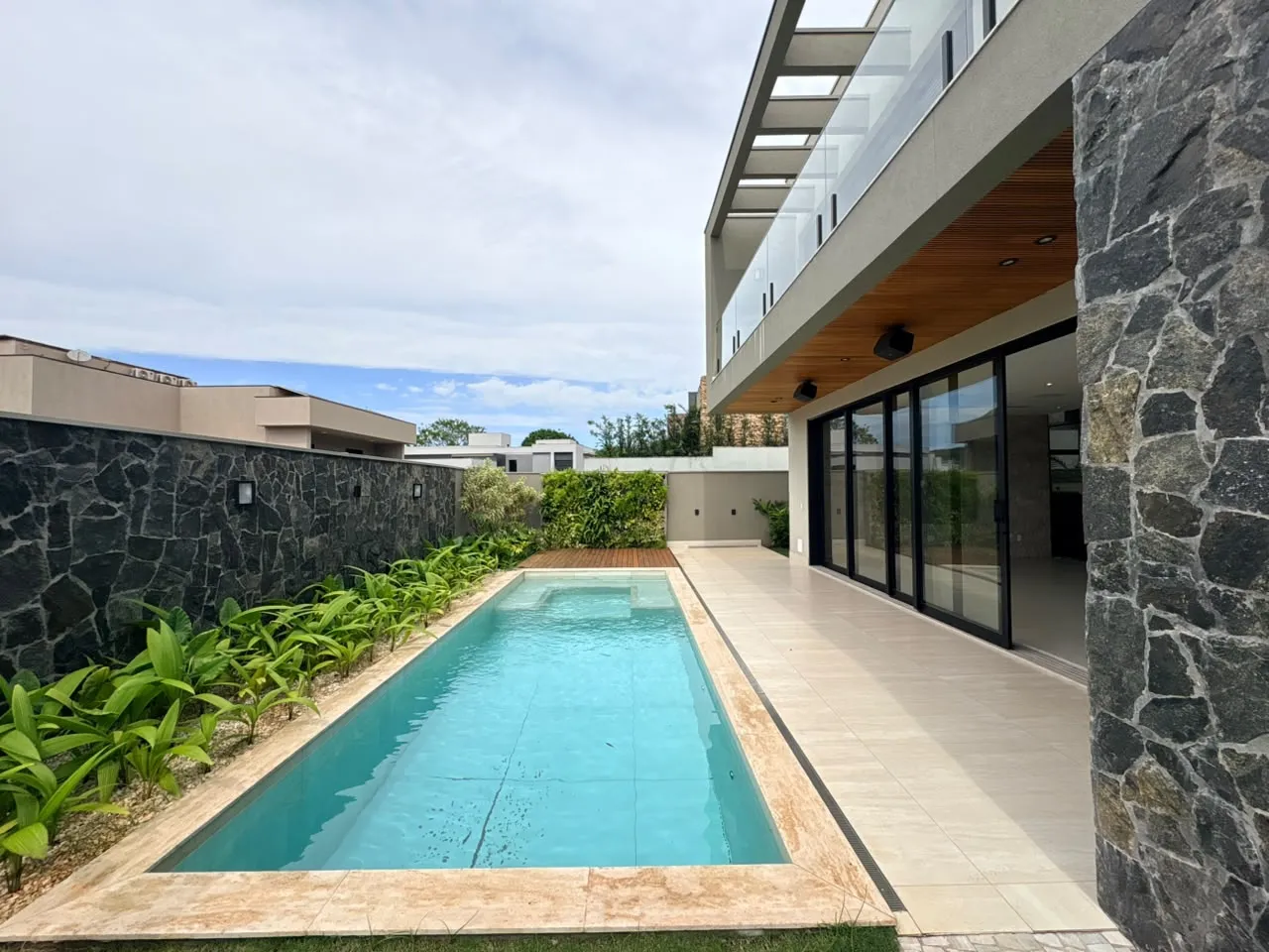 Casa &agrave; Venda Condom&iacute;nio Alphaville 1, 4 Su&iacute;tes, 420m&sup2;, Ribeir&atilde;o Preto/SP  Ribeirão Preto - 