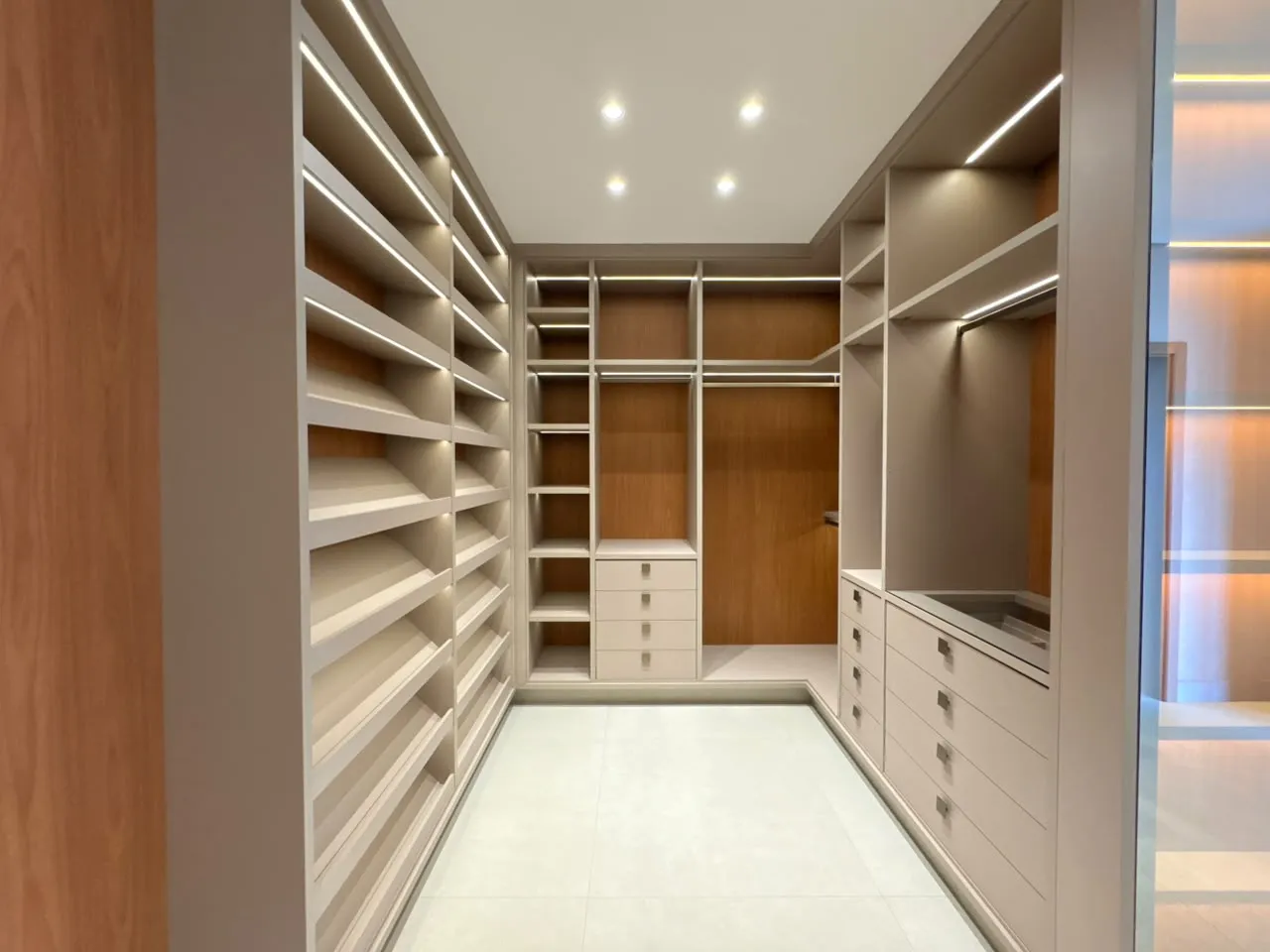 Casa &agrave; Venda Condom&iacute;nio Alphaville 1, 4 Su&iacute;tes, 420m&sup2;, Ribeir&atilde;o Preto/SP  Ribeirão Preto - 