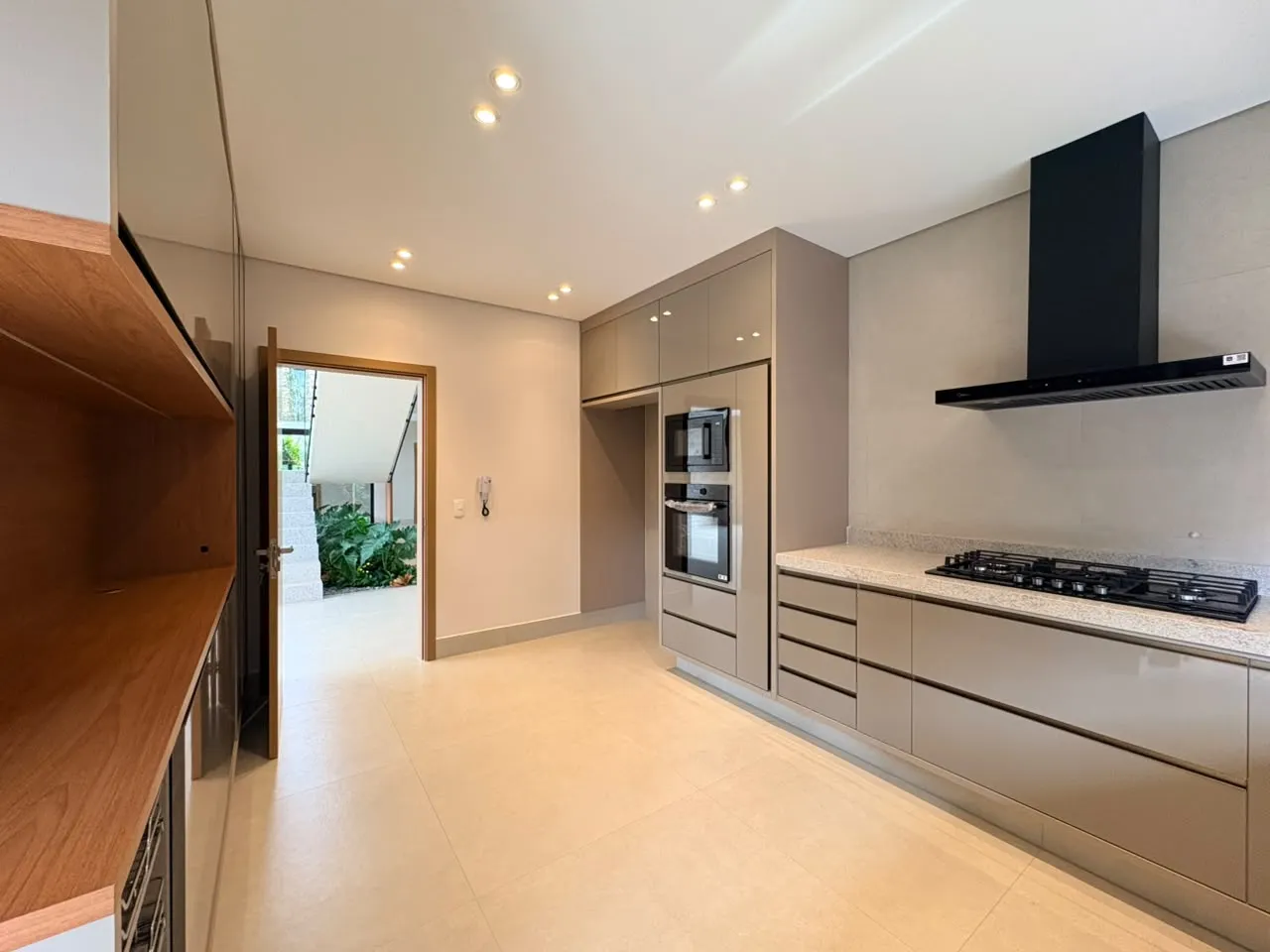 Casa &agrave; Venda Condom&iacute;nio Alphaville 1, 4 Su&iacute;tes, 420m&sup2;, Ribeir&atilde;o Preto/SP  Ribeirão Preto - 