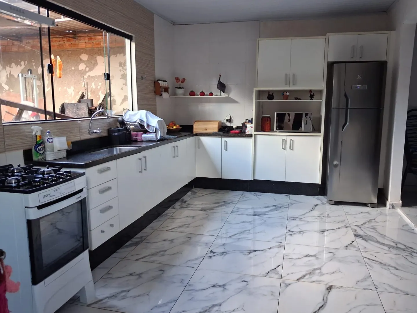 Casa confort&aacute;vel com su&iacute;te, espa&ccedil;o gourmet e quintal amplo  Santa Cruz do Rio Pardo - 