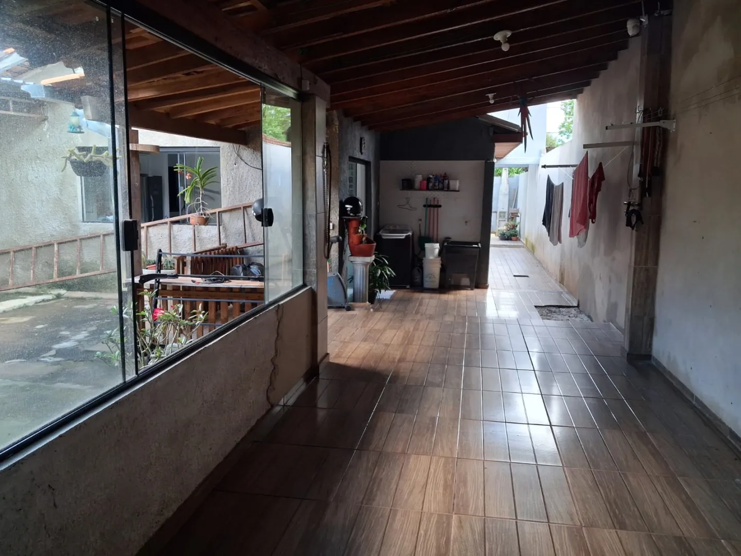 Casa confort&aacute;vel com su&iacute;te, espa&ccedil;o gourmet e quintal amplo  Santa Cruz do Rio Pardo - 
