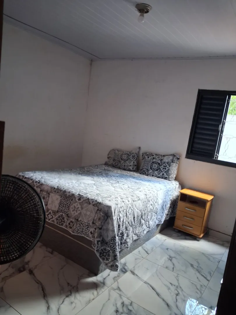 Casa confort&aacute;vel com su&iacute;te, espa&ccedil;o gourmet e quintal amplo  Santa Cruz do Rio Pardo - 