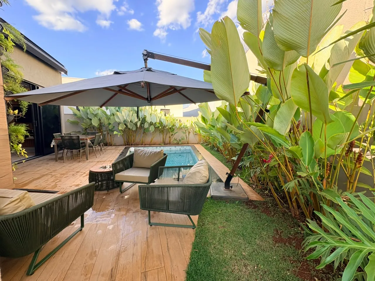 Casa &agrave; Venda Condom&iacute;nio San Paolo, 3 Su&iacute;tes, Piscina Aquecida, 250m&sup2;, Ribeir&atilde;o Preto/SP  Ribeirão Preto - 